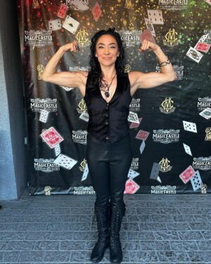 Shontae Saldana Instagram - “Make sure you go where you feel loved, appreciated, respected, and magical. Always know your worth, Queens!”
-Taesty D!
•
Big thank you to my magical friend @hollywoodmagicmaker 🪄 for the invite to my most favoritest place on the planet @magiccastlehollywood 🏰 Shoutout to my beautiful dates for always bringing the beauty and the best vibes eva @thesamanthamack_ @vain_vixen_makeup @horrorguerrero 💋 MRS. STEAL YO GURL available on all platforms 🎵 
•
#mrsstealyogurl #newartist #fridayvibes #healthandfitness #healthandfitnessjourney #boxer #girlswholift #girlswhofight #mentalhealthawareness #loveyourbody #ﬁtness #fitnessmotivation #fitlifestyle #healthymindset #positivityquotes #spirituality #motivationquotes #inspirationalquotes #foryoupage #selflovequotes #workoutmotivation #newsong #magiccastle #blessedlife #gratitude #magictricks #beautifulgirls #90music #manifestation #blessedbe