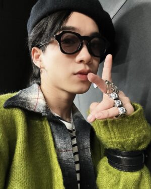 Shoot Mori Instagram - グリーンの気分🌳
その時惹かれる色で心の状態を知れるらしい👀

「心がニュートラルで、バランスが取れている時」
また、ネガティブな側面では「心身が消耗している時」

みんな無理せずゆっくり一緒に頑張ろうね☺️