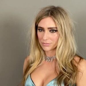 Shoshana Bush Instagram - I told my dad I wanted to quit acting and he said I was crazy. The truth is, it’s a hard life to sustain while keeping your mental health stable and strong. These are glimpses of auditions I’ve either never heard back from, went as straight offers to celebrities, or spent $250 on a 1 hr coaching to then be told the project is shelved. Some of these have no one in the room and I’m making eye contact with a wall I’m supposed to have chemistry with, while others I’ve had less than 24hrs to prepare with 12 pages of sides. And there are certainly the ones Ive had enough time with, did a proud job doing and I just wasn’t the one. It’s fucking tough guys. So really this is a nod to my fellow actors that keep being told no and are doing great work and just haven’t had their shot. I’m grateful I get to have fun bringing these characters to life as my job and shout out to my boys @ajuliomacias @mr_georgeelliott @brandonxhowell @petepoznanski @jared_schwartz_50 and my girl @ashleyelainewilson who put me on tape and who have dealt with my neuroses to get the perfect take. I love you guys so much. And to all the characters I’ve brought to life and had to let go. I love you too…even if I got to be in your shoes for just a moment. 🎭