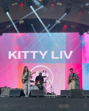 Shota Matsuda Instagram - Rainbow over the rainbow stage 
❤️‍🔥🌈
@kittylivmusic 
@kittydaisyandlewis