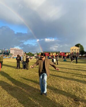 Shota Matsuda Instagram - Rainbow over the rainbow stage 
❤️‍🔥🌈
@kittylivmusic 
@kittydaisyandlewis