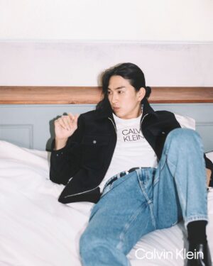 Shota Matsuda Instagram - また父親の歳に近づいた。
ありがとうございます
今年も誕生日を迎えることが出来ました🥂🤵🏻‍♂️

#calvinklein 
#happybirthdaytome