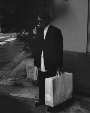 Shota Matsuda Instagram - ニューヨークに住んでる次郎が日本に帰って来たら、撮影する他ない。なんか次郎に撮られるとスッキリするんだよな。
Thanks a lot brother @jirokonami 

“SHOPPING IN EBISU”
@jirokonami

@careering.jp
