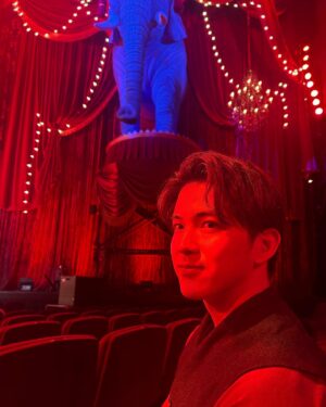 Shouma Kai Instagram - 🟥🟥🟥×🟦🐘×👦🏻

#MoulinRougeTheMusical
#ムーランルージュザミュージカル