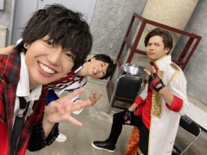 Shoya Chiba Instagram - 日々お世話になってる人たち

#SideM
#高塚智人 
#小林大紀
#深町寿成 
#狩野翔

#浦尾岳大 
#矢野奨吾 
#事務所写真撮ってる矢野氏に突撃

#益山武明
#千葉翔也