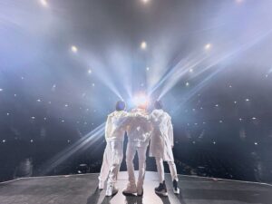 Shoya Chiba Instagram - ぴあアリーナMM、ありがとうございました！
Paradox Live Dope Show 2024 出演者全員素敵なパフォーマンスだった
ヘッズの皆さんの熱量も最高！
S∀G∀も踊っちゃったりとにかく1Nm8絆が深まりました。
もっともっと盛り上がりましょ〜
そしてなんとシナモンさんと…！
別作品ではありますが、サンリオの縁を感じて嬉しかったです
So cute!

#パラライ #1Nm8
#アーカイブあります
#写真多くなりすぎて慣れないことをした

#天月 さん #北村諒 さん
#村瀬歩 さん #96猫 さん #梶原岳人 さん
#中島ヨシキ さん #愛美 さん #住谷哲栄 さん #伊東歌詞太郎 さん
#寺島惇太 さん #林勇 さん
#矢野奨吾 さん　#志麻 さん
#古川慎 さん
#井上麻里奈 様 #置鮎龍太郎 さん
#シナモロール  #シナモン さん