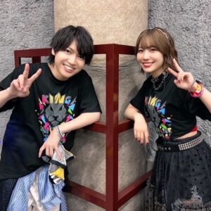 Shoya Chiba Instagram - KING SUPER LIVE 2024 DAY2
ありがとうございました！Blessingを沢山の方に聴いていただけて、最高に嬉しかったです！！

ステージに立つ先輩達
最高に素敵で、かっこよくて楽しくて、圧倒的で
僕からは誰にも声かけられない状態だったんですが…笑

優しく気さくに声をかけてくださって写真撮っちゃいました。本当に嬉しかったです。
こんなにすごい方々が「仲間」だと言ってくれた事を胸に活動していきます。
その言葉に恥じぬよう、
見てくださった方々が返してくれた歓声に応えるべく
これからひたすら頑張っていきます！！

色々と明日の生配信で話したいと思います！
初めての方も待ってます！

#キンスパ
#写真の謎はどこかで

#angela さん
#愛美 さん
#蒼井翔太 さん
#上坂すみれ さん
#内田雄馬 さん
#七海ひろき さん
#水樹奈々 さん
#水瀬いのり さん