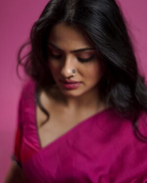 Shritama Mukherjee Instagram - What’s the story behind the tattoo??? 🤔🩷

[lifestyle, beauty, saree, lifestyle creator, actor, artist, celebrity life, fashion, natural beauty, travel, content creator]