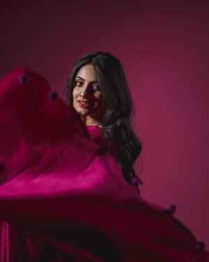 Shritama Mukherjee Instagram - What’s the story behind the tattoo??? 🤔🩷

[lifestyle, beauty, saree, lifestyle creator, actor, artist, celebrity life, fashion, natural beauty, travel, content creator]