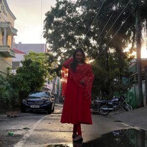 Shruthi Narayanan Instagram - Let's open Chapter 23 together 🫰🧚‍♂️
Cheers to another year of being myself ❤️🤪
.
.
Special Thanks to each and everyone for wishing me...
.
.
#birthday #birthdaygirl #happy23rdbirthday #shruthinarayanan #vijaytelevision #vidhya #siragadikkaaasaiserialvijaytv #siragadikkaaasai #explorepage #trending #fyp