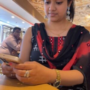 Actress Shruthi Narayanan HD Instagram Photos and Wallpapers May 2024