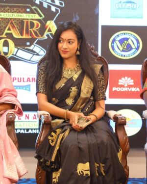 Shruthi Narayanan Instagram - Clips from being a Guest for AMMARA 6.0 at  Dr.MGR Educational and Research Institute University Maduravoyil 

Thank you so much for the invite @viscom_animation_offl
.
.
#ammara #mgruniversity #cheifguest #culturals #sareelove #explore #expolrepage #fyp #trending