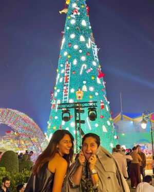 Shubhaavi Choksey Instagram - Who needs a crowd when the three of us can create chaos, laughter, and questionable decisions all on our own? 🤪😂 #SEAsquad where friendship makes waves 🌊😉