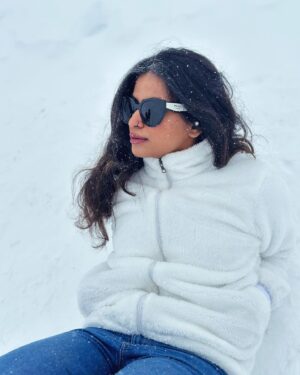 Shubhangi Tambale Instagram - Living my Heidi fantasy in the Swiss Alps ❄️ 🇨🇭 🏔️

Last picture is me calling out for help 😆

#switzerland #switzerland🇨🇭 #europe #europetour #switzerland_vacations #snow #snowday #mountain #bestvacations