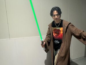 Shunsuke Takeuchi Instagram - @disneyplusjp STAR WARS『アコライト』
6/5(水)より配信開始

Hair&Makeup - @kozono_yukari 
Stylist - @__szkmy__