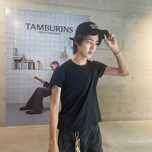 Shunta Sono Instagram - 香水探しの旅