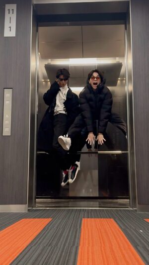 Shunta Sono Instagram - insane elevator 😨🛗
