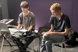 Shuntaro Yanagi Instagram - 公開まであと1週間です！

 #PR
 #バジーノイズ