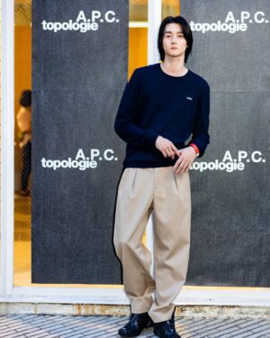 Shuntaro Yanagi Instagram - A.P.C × Topologie
初のコラボとのことでローンチパーティーに行ってきました。
KAIHARA社製のデニムを使ったかわいいアイテムばかりなので皆さんも是非チェックしてみて下さい！

@topologie.jp 
@topologie.office 
@apc_paris
#PR 
#topologie 
#apcxtopologie