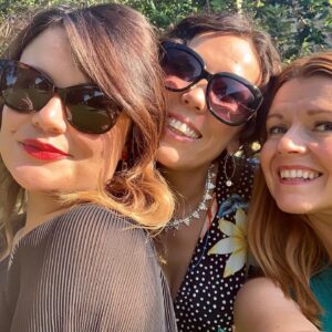 Sian Gibson Instagram - The most beautiful bride and most beautiful wedding @nadineals !! ❤️❤️❤️ Handy hint - Prosecco, sun and Spanx do not mix! 🤢