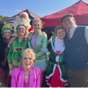 Sian Gibson Instagram - BTS Blood Actually! Met the loveliest people and some comedy heroes! Always the best laugh on this job! ❤️