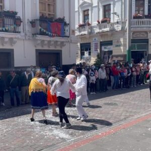 Siân Heder Instagram - Quito, Ecuador during carnival. This is my kind of city. ❤️