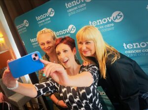 Siân Lloyd Instagram - Yesterday’s fundraiser for @tenovuscancer was a masterclass in how to put on a charity gig. A happy, relaxed and touching afternoon. 
I think these pictures with @rupertmoon @conniefisher23 @mal.pope @hannahj_12 and @steff_price convey the HWYL 😆💙 #charity #fundraiser #fun #talent #tenovus #cancer #care