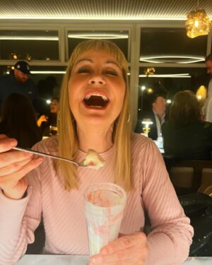 Siân Lloyd Instagram - Happpyyyyyy! Knickerbockerglory happy!! 🍧#internationaldayofhappiness #icecream #lover #laughter #smile #pink #spring #equinox