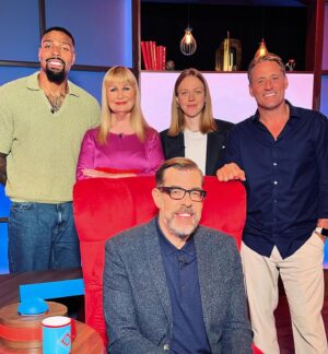 Siân Lloyd Instagram - Boy did we all have a week’s worth of FUN filming at the BBC in Salford last week 🎥 So lovely to spend time with @misterosman @jordanbanjo @nickpickardofficial & Ellie White. And big thanks to @remarkableentertainment.tv and @bbc #filming #entertainment #studio #fun #talent #laugh #games #show #tv #salford