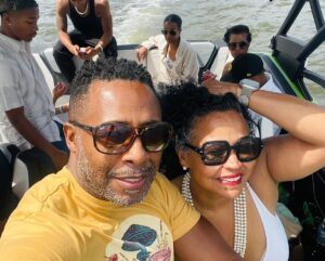 Sibil Fox Richardson Instagram - Shout out to our family who rode the waves into 27 years of marriage with us! Just like the water we have not allowed the low tides of life to keep us down. 🚤  And, we can’t thank our brother @yamboys21 enough for always ensuring a fantastic experience!  Book them for your next celebration—and tell ‘em @foxandrob sent ya!

#27thWeddingAnniversary #FoxRich #FoxandRob #FamilyisEverything #sailing #boatride