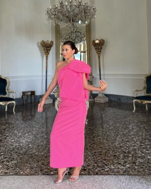 Sibylla Deen Instagram - The most beautiful wedding 💒 @bambievans and the most beautiful dress. Thank you @bernadetteantwerp @piaaungstylist. It’s official, I’m back drinking espresso and I’m Italian. 🩷🍋☕️