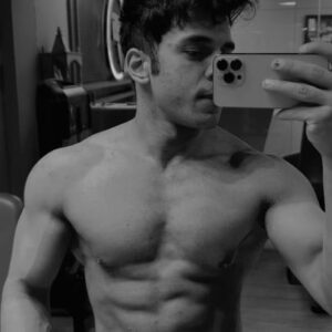 Siddharth Sharma Instagram - ….when we strive to become better than what we are, everything around us becomes better, too. ⭐️
-
Paulo Coelho 
The Alchemist