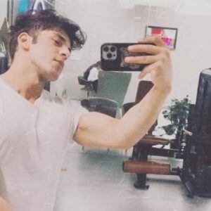 Siddharth Sharma Instagram - I am that 1 % who grew up in the gym 😋
