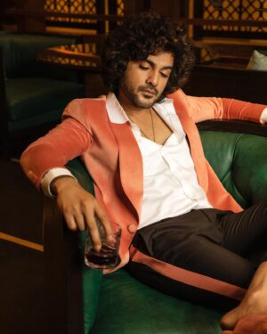 Sidhu Jonnalagadda Instagram - Took myself out on Valentine’s Day and bought myself a blockbuster, houseful boards and won a lot of hearts !!! ❤️❤️❤️

#djtillu , creating euphoria in a theatre near you !
@sitharaentertainments 
@k13vimal

Top to toe in  @raamzofficial at @westinhyderabad 
Styled by @prashantiramesh 
Clicked by @shareefnandyala 
@anilandbhanu