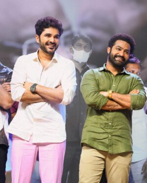 Sidhu Jonnalagadda Instagram - A man tsunami called @jrntr . Fierce as a storm , cool as a cucumber . Thank you anna ! For this memory ❤️