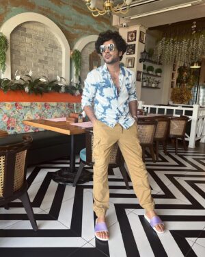 Sidhu Jonnalagadda Instagram - I hate clicking pictures ! but i love writing captions ! 

clicked by @vrindaprasad