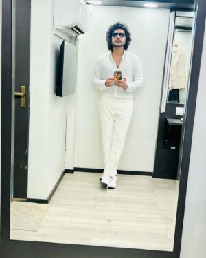 Sidhu Jonnalagadda Instagram - Are You As Bored As I Am . Read that backwards ! Good day 🫡!