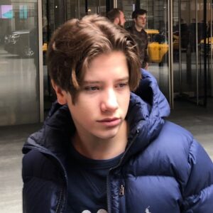 Sigge Eklund Instagram - Mitt hjärta, min kärlek, mitt allt. Grattis @viggo.eklund1 på 19-årsdagen ❤️