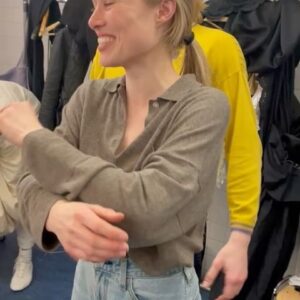 Sigrid ten Napel Instagram - Het was een BEWOGEN jaar ook voor m’n tandjes. :))) 

30 

Heel veel zin om de hele dag Billie Eilish lyrics te quoten in m’n msn naam.

💛