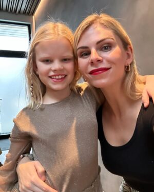 Sigurbjörg Alma Ingólfsdóttir Instagram - Home 🇮🇸 amazing weekend in the land of ice and fire… nothing like family, friends and beautiful northern lights ❇️