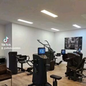 Silke Kayedelen Instagram - Entdecke die Zukunft des Fitness-Trainings mit dem Egym-Kraftzirkel! 💪

Ab heute kannst du deine Fitnessziele auf ein ganz neues Level heben – und zwar bei uns in der Gesundheitsschmiede e.V. in Velbert! Der Egym-Kraftzirkel vereint innovative Technologie mit effektivem Training, um dir maximale Ergebnisse in kürzester Zeit zu ermöglichen.

Was macht den Egym-Kraftzirkel so besonders? 🌟

Personalisiertes Training: Jede Übung wird automatisch an dein individuelles Fitnesslevel angepasst.
Effizienz: In nur 30 Minuten trainierst du deinen gesamten Körper und verbrennst dabei Kalorien wie nie zuvor.
Motivation: Durch eingebaute Fortschrittsverfolgung und Challenges bleibst du stets am Ball und erreichst deine Ziele mit Leichtigkeit.
Komm vorbei und erlebe selbst, wie der Egym-Kraftzirkel dein Training revolutionieren kann! 💥 

Gesundheitsschmiede e.V
Friedrichstraße 294 42551 Velbert
0157 347 848 67
Team@ghs.center
www.ghs.center
#egym #Velbert #egymzirkel #kraft #abnehmen #fitness