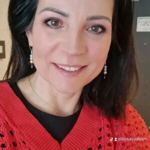 Silke Kayedelen Instagram - Guten Morgen .... jetzt geht es zum #lipödemtagrheinmain in Flörsheim
Halte um 10 Uhr meinen Vortrag zum Thema
Emotionales Essen- Das Essen ohne Hunger 

@lipoedemtagrheinmain
#lipödem #lipödemcommunity #lipödemkämperin