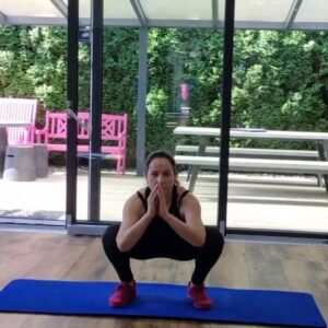 Silke Kayedelen Instagram - HIIT Training für den Unterkörper mit dem eigenen Körpergewicht.

Jede Übung 60 Sek. 5 Runden

HIIT Bodyweight ist ein kurzes doch intensives Training. 
Bei Interesse bezüglich Personaltraining bitte kontaktieren. 

Auch für Kursinteressierte. Ich gebe HIIT Bodyweight Kurse in der @gesundheitsschmiedevelbert 
Montag 9 bis 10 Uhr
Sonntag 11 bis 12 Uhr

#kurse #fitnesskurse #velbert #Bodyweight #gluteworkout #legworkout #Personaltraining #personaltrainer