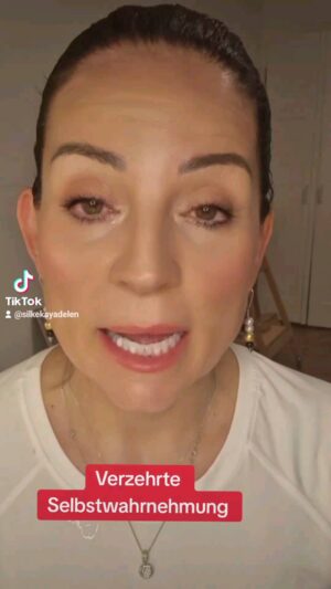 Silke Kayedelen Instagram - Verzehrte Selbstwahrnehmung:
Was ist los mit meinem Selbstbild?
#körperbild #Selbstwahrnehmung #Selbstbewusstsein 
#silkekayadelen