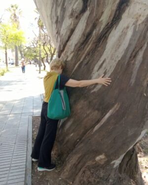Silvia Kutika Instagram - Rendida ante la inmensidad de la naturaleza
