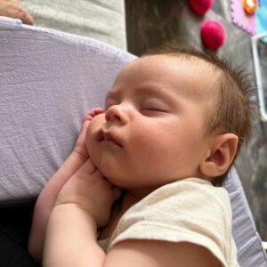 Silvia Kutika Instagram - Cuanta paz!!!Es hermoso nuestro nieto😍