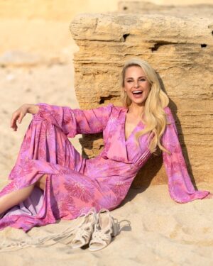 Silvia Schneider Instagram - KATE GRAY x Modern Mermaid @kategray_official 

Kate Gray ist extravagant, individuell und kreativ – für stilsichere Fashionistas, die im Gesamtlook gerne auffallen und strahlen, dies macht sie zum idealen Partner der neuen Kollektion "Modern Mermaid" by Silvia Schneider für den Sommer 2023! 

Check it out!

#summercoklection #newcollection #newin #modernmermaid #mermaidcollection #summertime #fairytailcollection