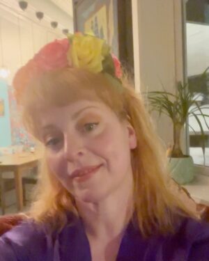 Silya Nymoen Instagram - Godt nyttår før boblene tar over!🥳🍾🥳
Poof så er 2023 over og vi våkner til 2024. Takk for det gamle, det har vært litt av hvert gitt! Jeg vil takke for alle de fine opplevelsene og de nydelige menneskene jeg har vært omringet av! Jeg gleder meg til det nye og alt det måtte bringe, særlig gleder jeg meg til å slippe ny musikk. It’s been a minute🤗

Jeg håper alle sprer så mye glede og varme de kan i det nye året. Ta vare på hverandre. Både de du kjenner og de du ikke kjenner. Verden trenger kjærlighet ❤️