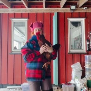 Silya Nymoen Instagram - Just me and my fluffybutt friends promoting new music and making winter more bearable in a snuggly outdoorsy stretchy kind of way 😎🫶🐔🧡
*
*
*
#silya #rebel #ilovemychickens #newmusic #fluffybutts