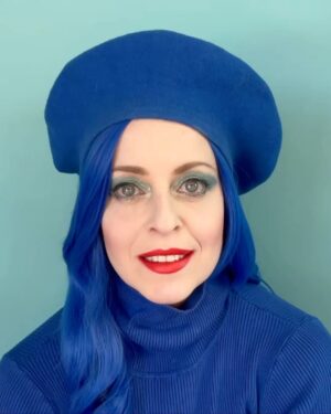 Silya Nymoen Instagram - Håper denne låta kan være som en musikalsk klem. Enten til deg selv eller til noen som trenger det 🩵💙🩵

Mekka en liten video sjæl 🤓 Takk @stromsholm for hjelp med teksting🫶 og @helene_torp_holte for fixxx🫶

Link til «Help is on the way» i bio 🩵🎶